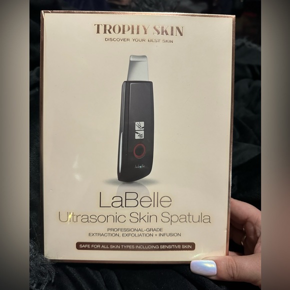 Trophy Skin Labelle Ultrasonic Skin Scrubber - Verified Authentic Packaging