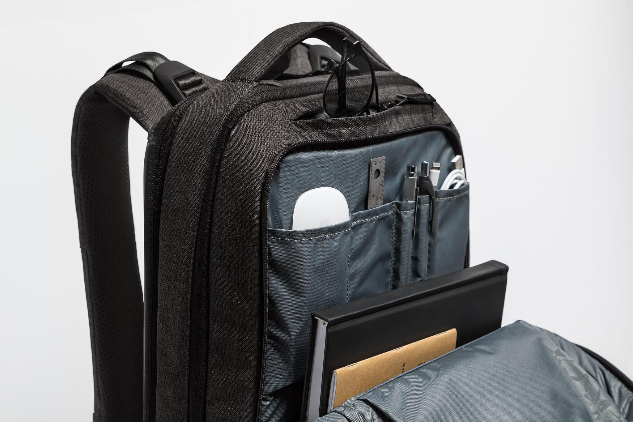 Balo Chống Sốc Toàn Diện Incase ICON Backpack Woolenex - Ảnh sản phẩm thực tế chính hãng