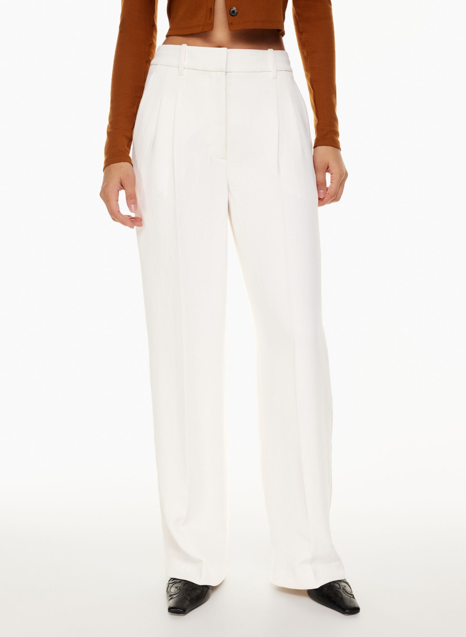 Aritzia The Effortless Pant in Crepette - Ảnh sản phẩm thực tế chính hãng