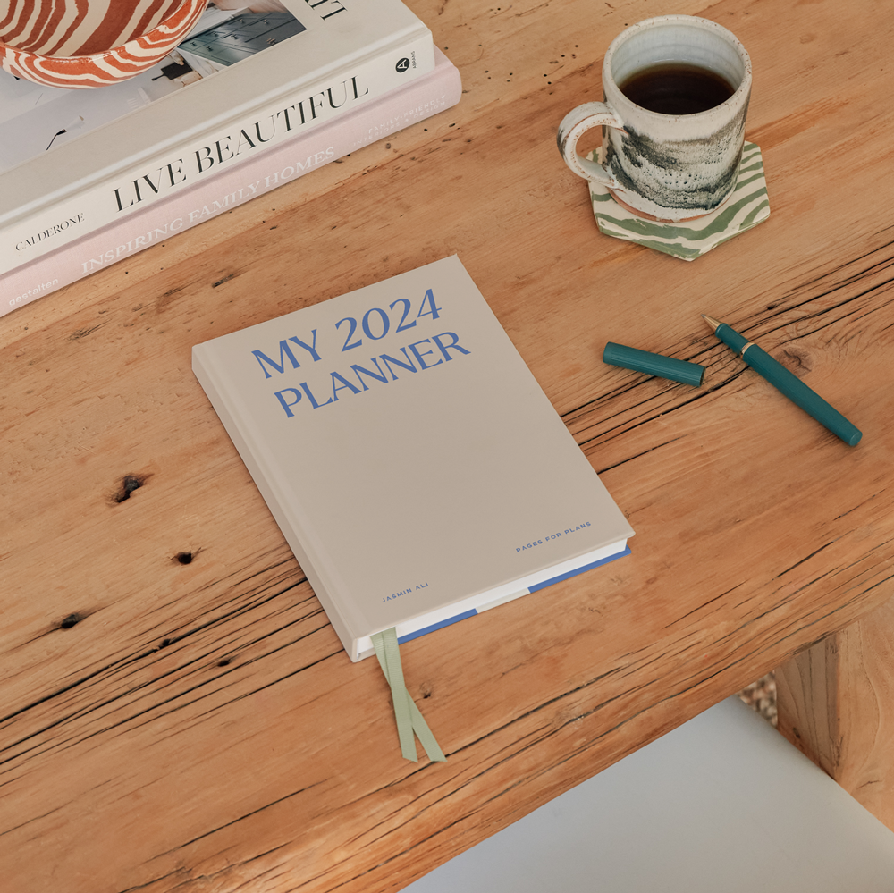 Papier Undated Daily Planner with Hardcover Linen Binding