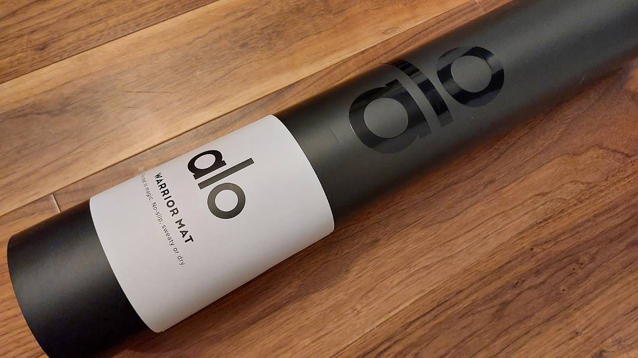 Alo Yoga Warrior Mat in Matte Bone