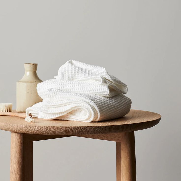 Ettitude 100% Bamboo Lyocell Waffle Bath Towel