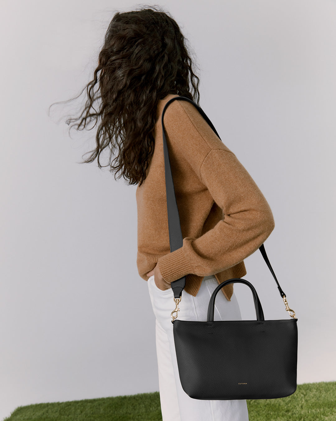 Cuyana Classic Easy Leather Zipper Tote Crossbody