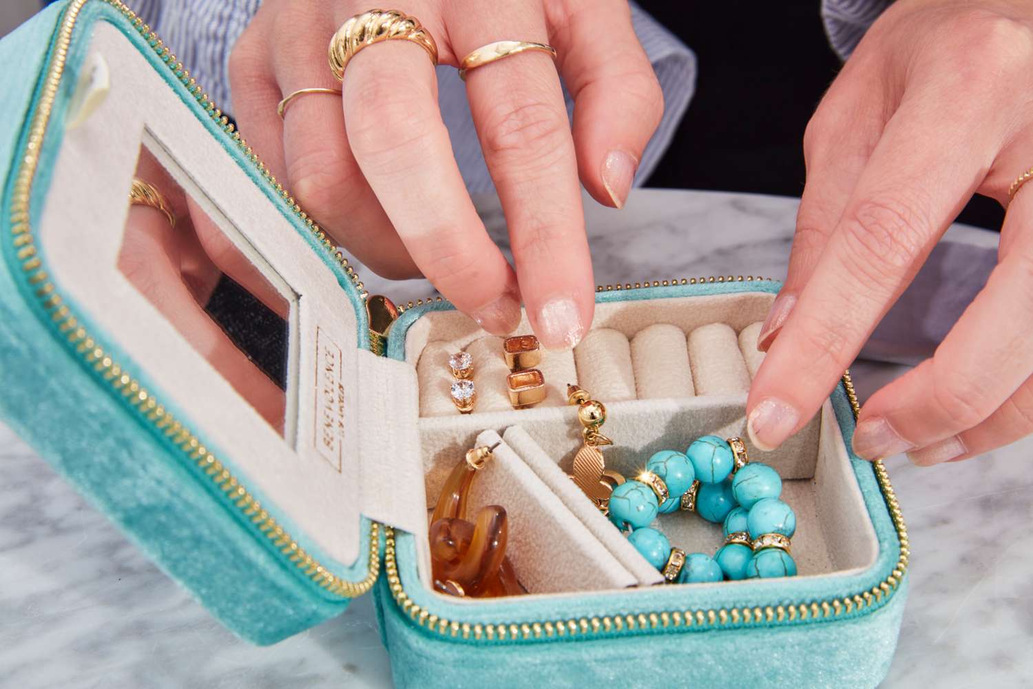 Plush Velvet Travel Jewelry Box with Gold Zipper Pull
